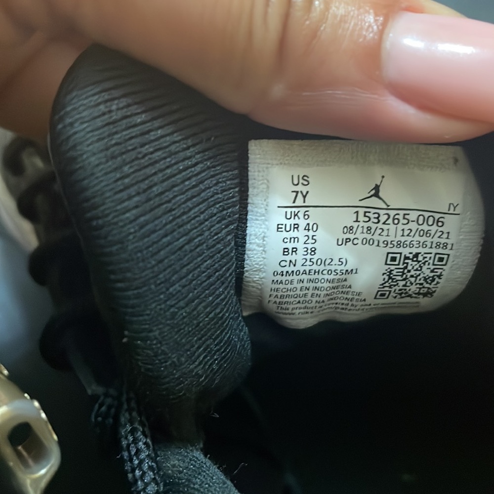 Jordan 12 Playoff’s - Picture 10 of 14